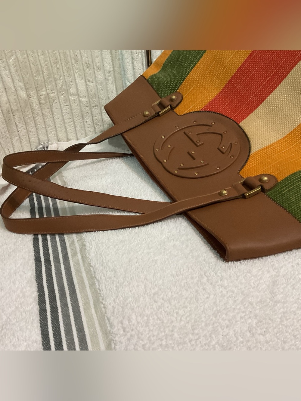 Gucci Bags - Picture 7 of 15
